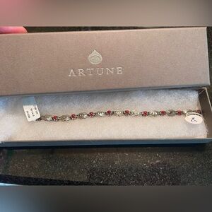 NWT❤️Elegant Silver and Red Tennis Bracelet